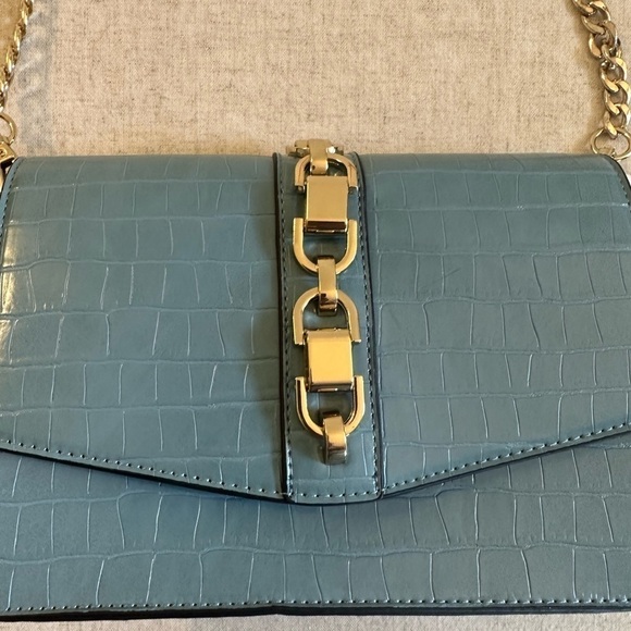 Just Fab Chain Me Down Crossbody - Picture 3 of 12